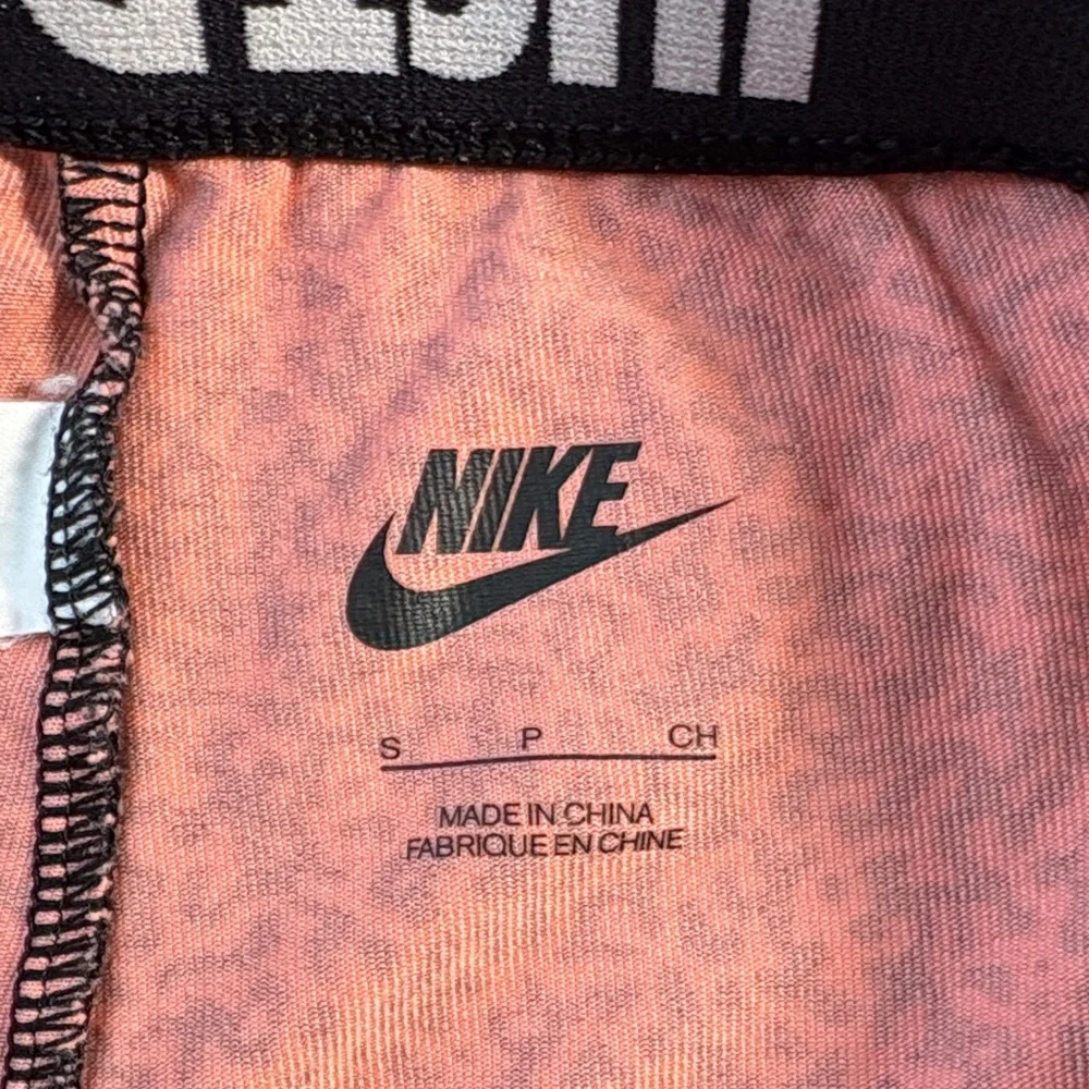 Nike Women's Orange and Black Patterned Full Length Leggings